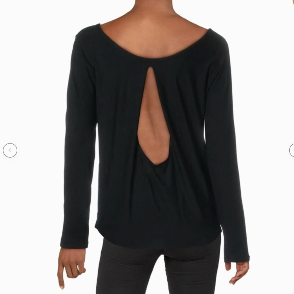 🦋NWT Splendid Quick dry open back long sleeve activewear top